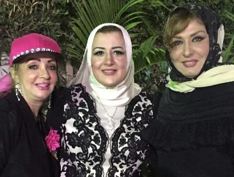 صور سهير رمزي تخرج عن وقارها في خطبة إحدى صديقاتها